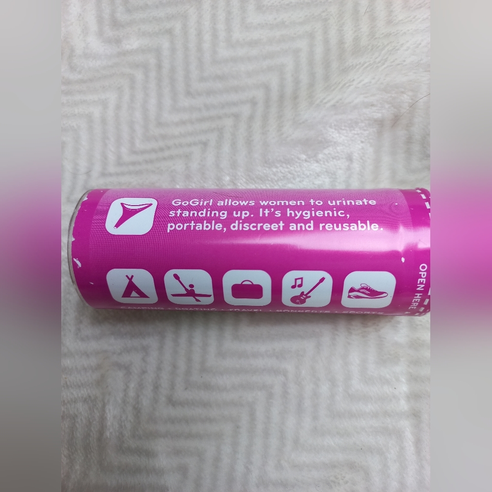 GREAT FOR TRAVELING,HIKING, BOATING, OR ANY OUTDOOR ACTIVITIES!!  NEW FUD